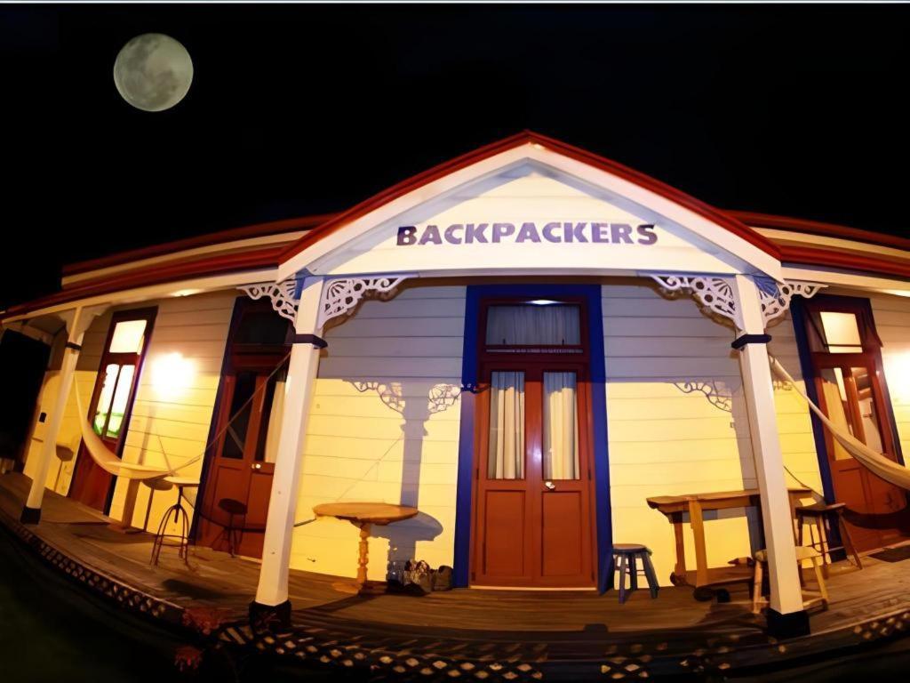 ステーブルズ ロッジ バックパッカーズ ネーピア エクステリア 写真